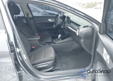 2023 Kia Forte Lxs z USA, uszkodzony, nr VIN 3KPF24AD0PE526871